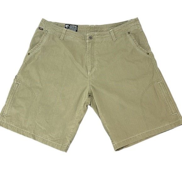 Kuhl Ramblr Green Cargo Shorts Sz 40 Outdoor Hiking Zip Pockets Utility … - Picture 1 of 14